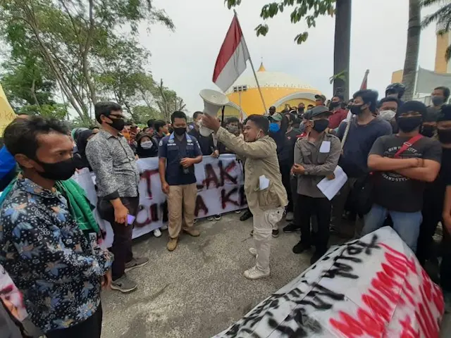 mantul_aksi_demo_amdsb_berjalan_damai_di_deli_serdang