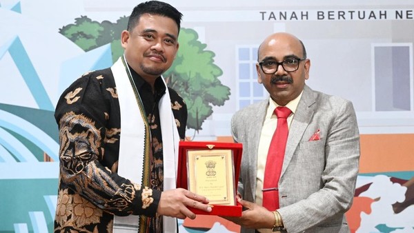 bobby-nasution-sambut-baik-rencana-investasi-pemerintah-india-di-sumut-1760409222360_169