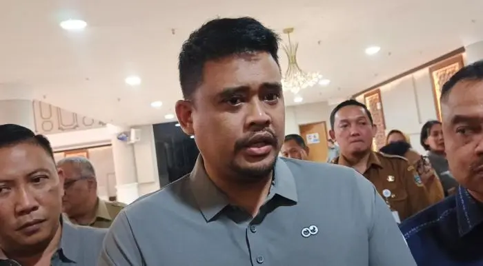 bobby_nasution_sesali_penganiayaan_berujung_kematian_di_masjid_agung_sibolga_2025-11-04_17-12-07_7608