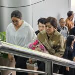 menteri-komunikasi-dan-digital-meutya-hafid-disambut-saat-tiba-di-gedung-menkominfo-jakarta-senin-21102024-2_169